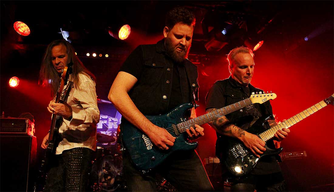 icerock26frontrowwarriors2