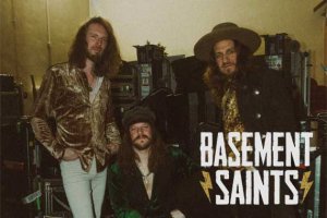 THE BASEMENT SAINTS erweisen mit «The Crew» eine Hommage an alle, die rund um die Bands herum arbeiten