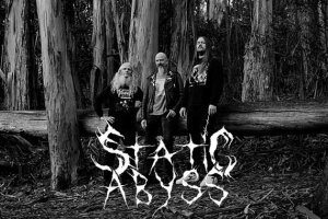 STATIC ABYSS steigen mit «The Dying Hunt» tiefer in den Death Metal Abgrund