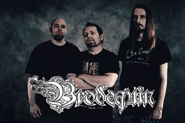 BRODEQUIN betreten mit neuem Song «Suffocation In Ash» die Folterkammer