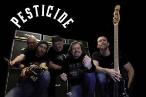 PESTICIDE enthüllen den teuflischen, neuen Song «Look That Kills» mit Video