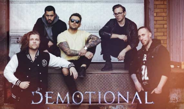 dEMOTIONAL haben ein neues Lyric-Video zu «Boiling Point» am Start