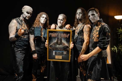 POWERWOLF erhalten "Golden Ticket-Award" für erfolgreiche Wolfsnächte Tour 2024