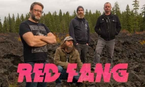 RED FANG feiern im Clip «Rabbit in Hives» ihr eigenes Begräbnis