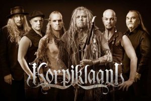 KORPIKLAANI teilen neues Live-Video zu «Tapa sen kun kerkeet» vom 