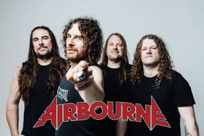 AIRBOURNE lassen den Weihnachts-Kracher «Christmas Bonus» auf Euch los und kommen 2026 nach Zürich!