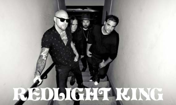 REDLIGHT KING teilen neues Musik-Video zu winterlichem Song «Heavy Heart»