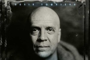 DEVIN TOWNSEND präsentiert neue Single «Home At Night» mit Fragilität und Grösse