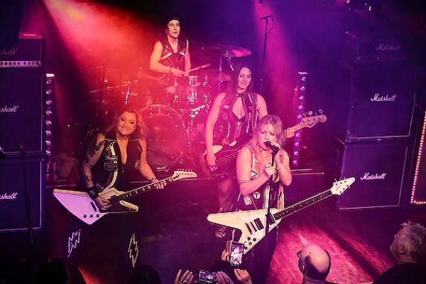 Thundermother – Cobra Spell in Rubigen