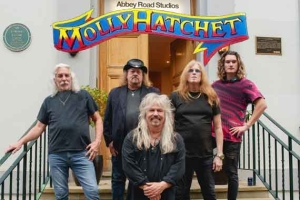 MOLLY HATCHET sind nach dreizehn Jahren zurück mit dem neuen Song «Firing Line» plus Lyric-Video