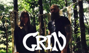 GRIN (feat. EARTH SHIP-Paar Sabine &amp; Jan Oberg) veröffentlichen neuen Song &amp; Video «Shiver» zum kommenden Album «Phantom Knocks»