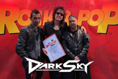 DARK SKY haben den Deutschen Rock &amp; Pop Preis &quot;Beste Hard Rock Band 2023&quot; gewonnen!