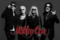 MÖTLEY CRÜE enthüllen neue Version von «Home Sweet Home» mit Dolly Parton. Single-Compilation soll im September &#039;25 kommen